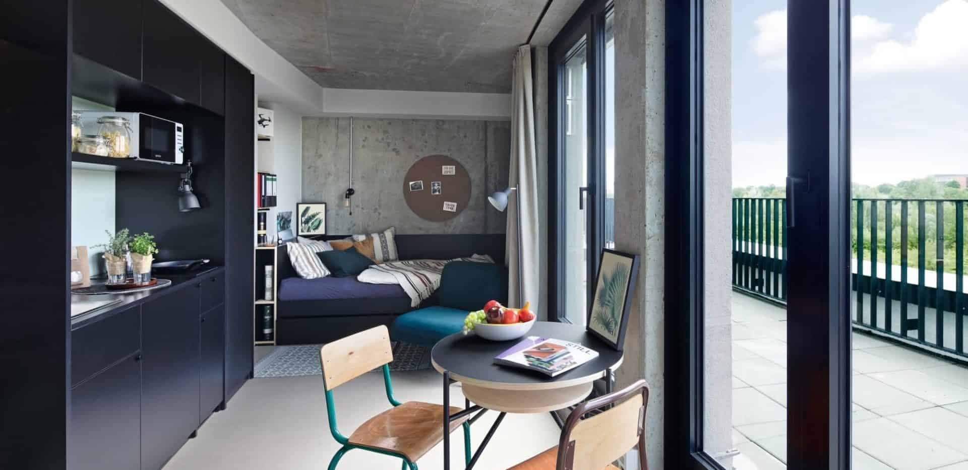 Studio (Penthouse Loft Balcony)