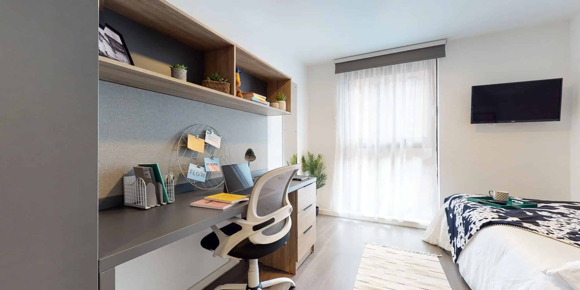 Platinum Studio Private Mid Level