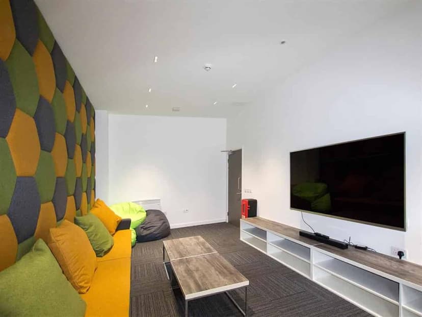 Foundry Courtyard, Glasgow view 6