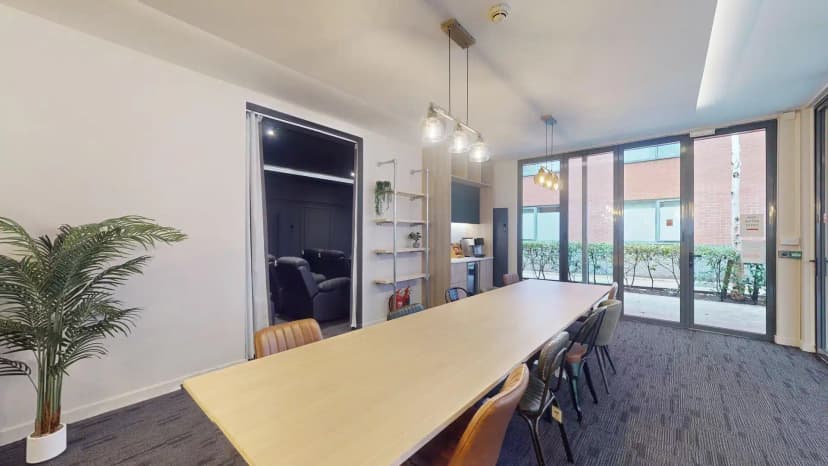 The Pavilion, Birmingham image 15