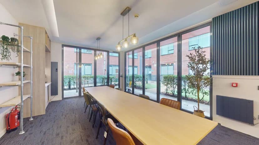 The Pavilion, Birmingham image 14