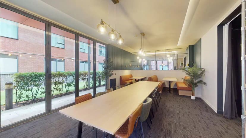 The Pavilion, Birmingham image 13