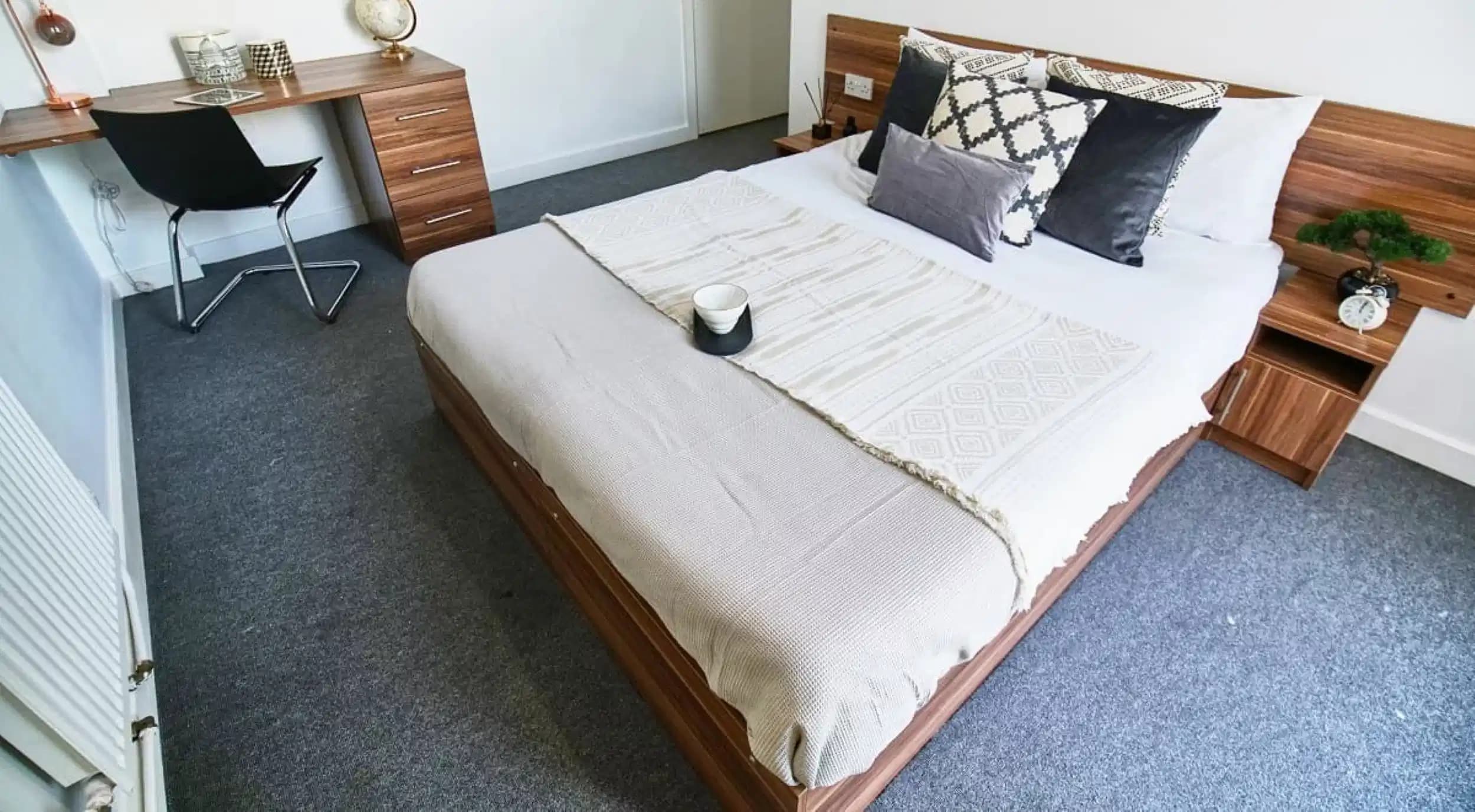 2 Bed Apartment