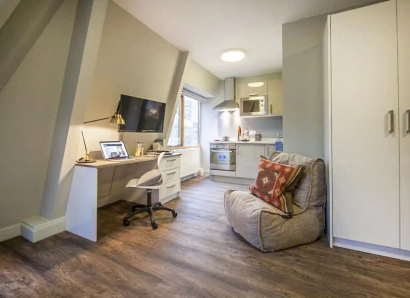 Halsmere Studios, London view 4