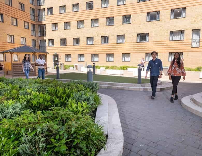 Mannequin House, London view 7