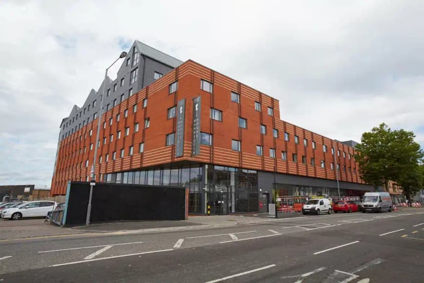 Mannequin House, London image 10