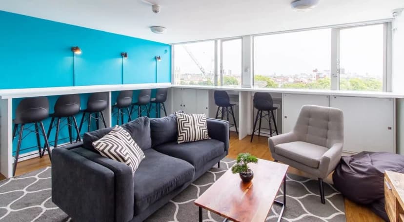 Chelsea Lightfoot Hall, London image 11