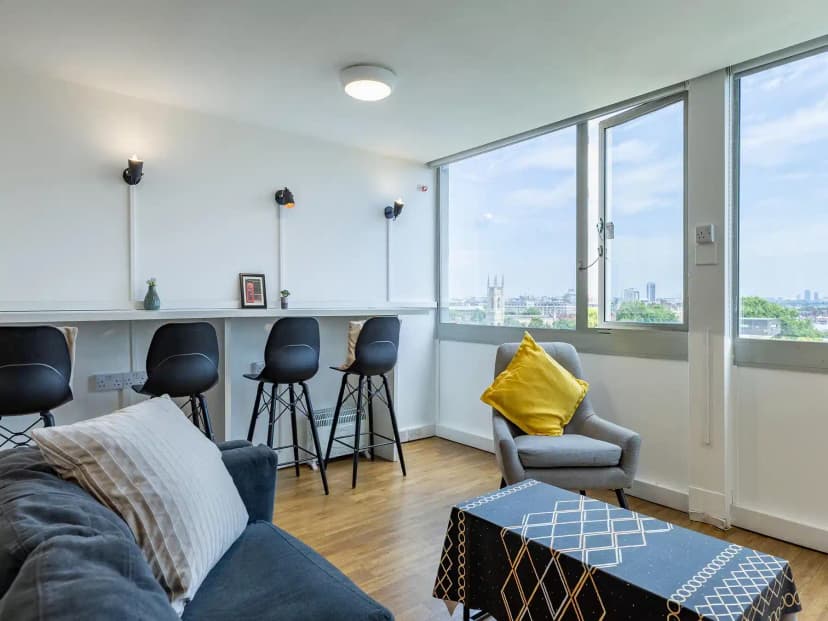 Chelsea Lightfoot Hall, London image 9