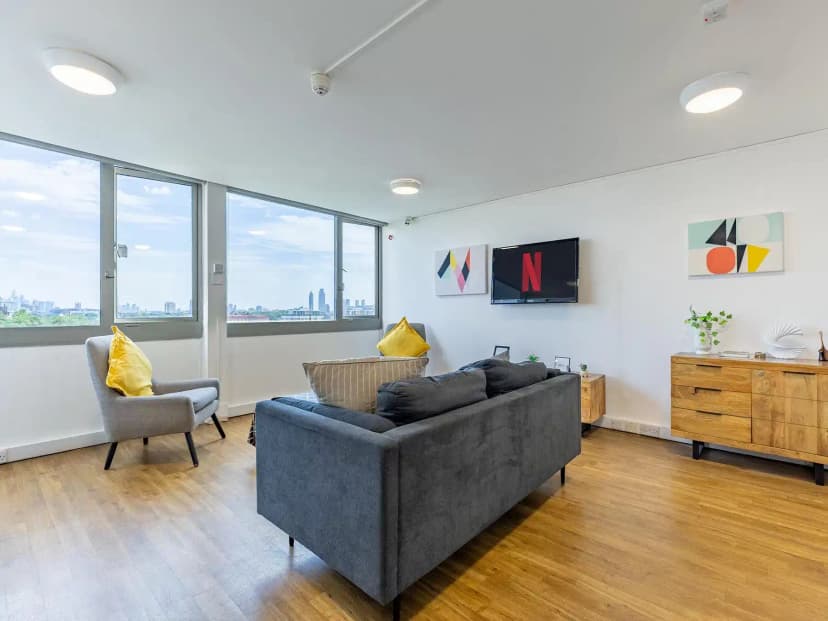 Chelsea Lightfoot Hall, London view 6