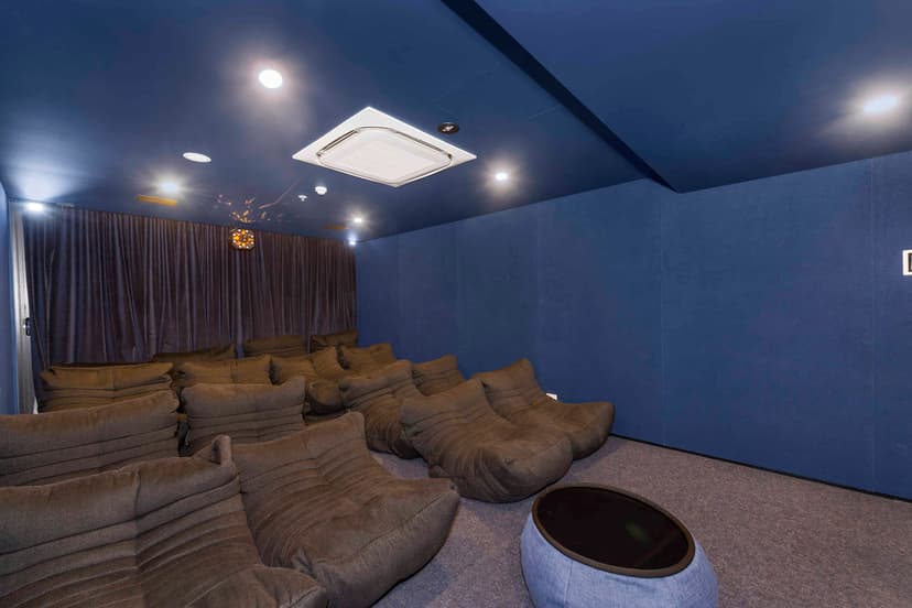 Scape Waymouth, Adelaide image 37