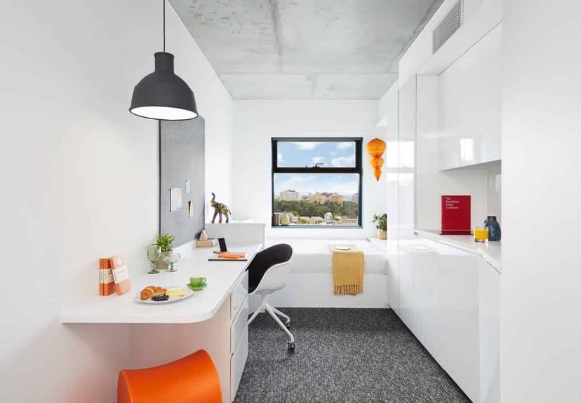 Scape Carlton, Melbourne image 12