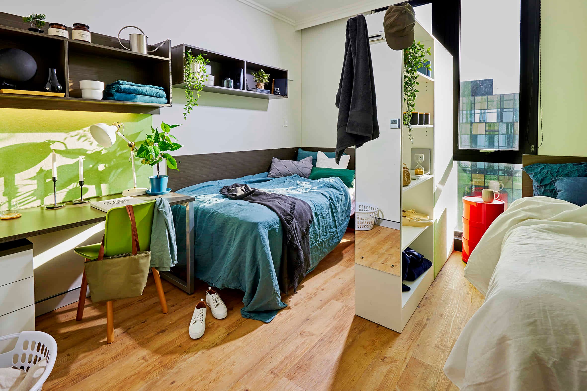 Twin, King Single Bed, 8 Bed Apartment