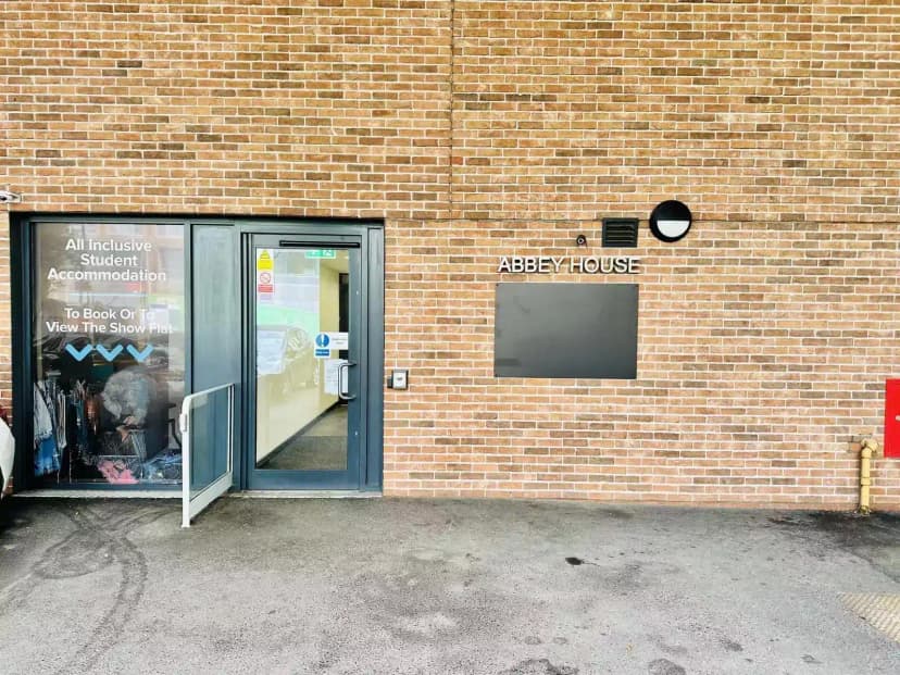 Abbey House, Coventry image 15