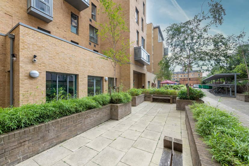 Collegiate Dashwood Studios, London image 13