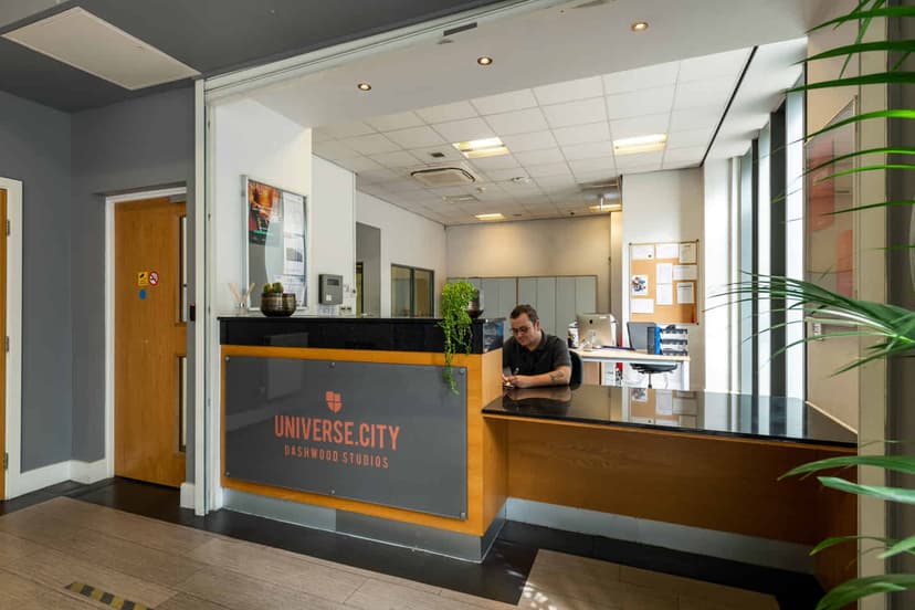 Collegiate Dashwood Studios, London image 19