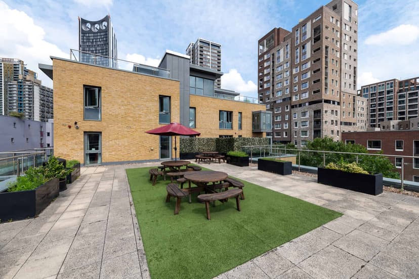 Collegiate Dashwood Studios, London image 25