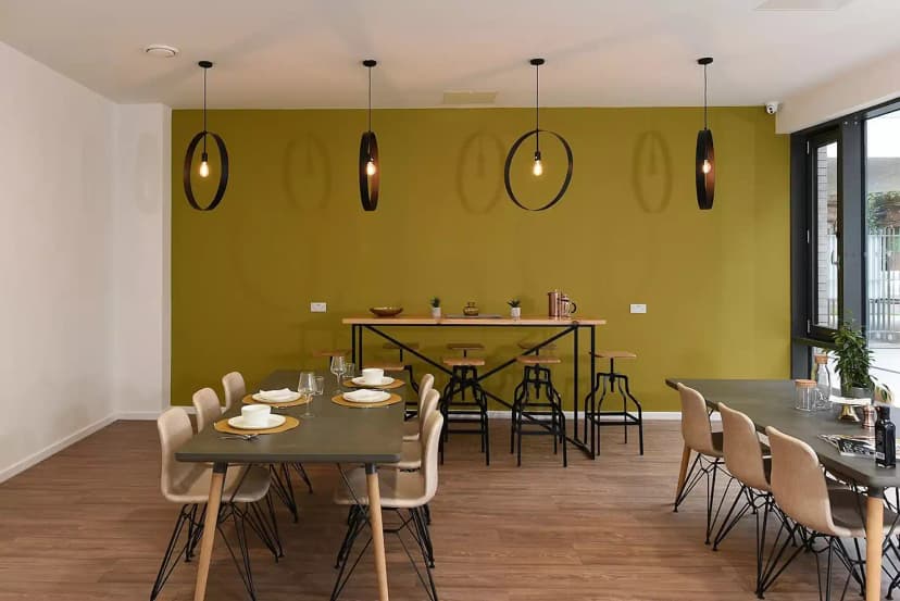 St Mungo's, Glasgow image 13