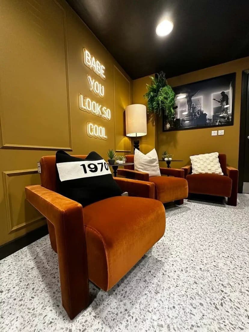 Newcastle 1, Newcastle view 7