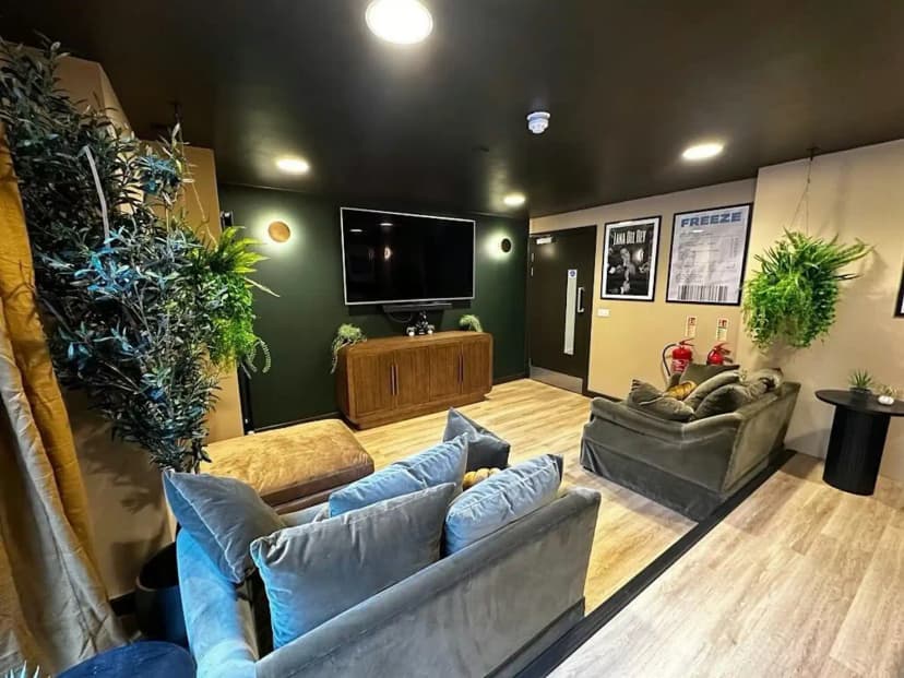 Newcastle 1, Newcastle image 14