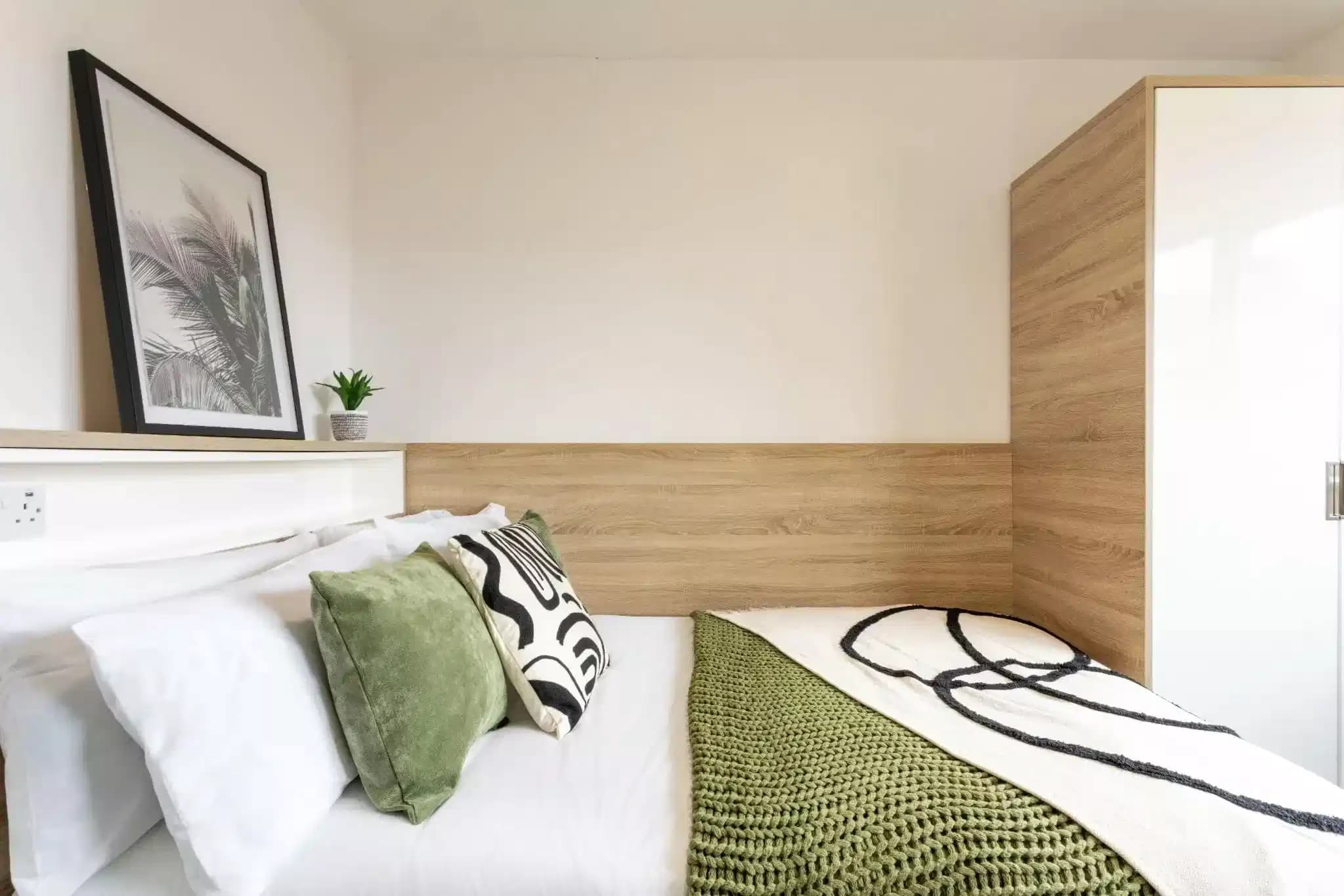 Silver Non Ensuite