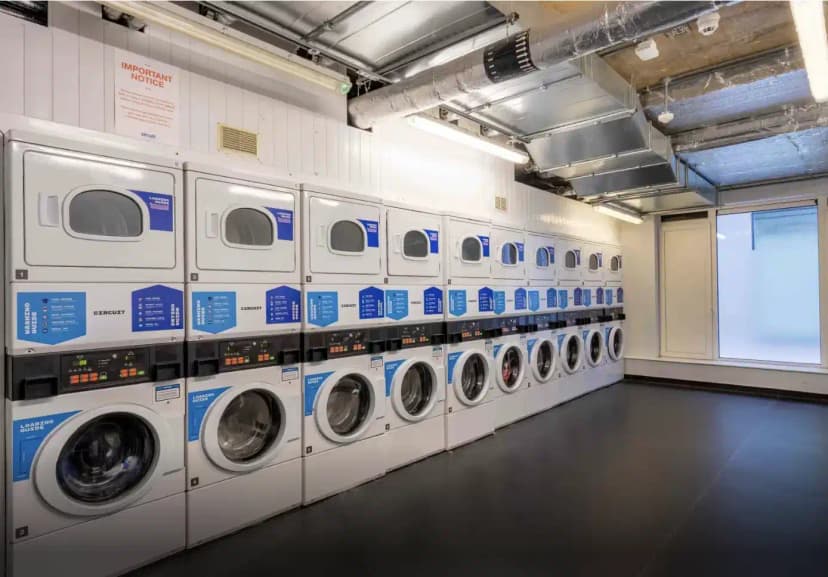 iQ City, London image 20