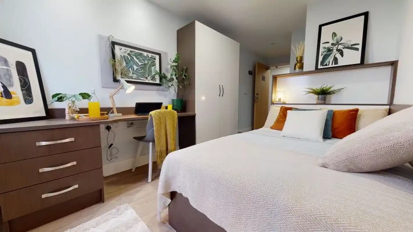 Platinum En Suite