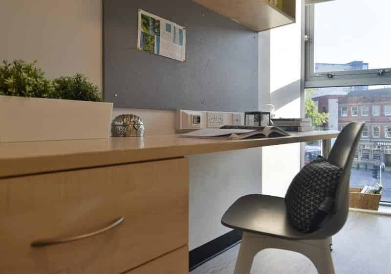 Silver En Suite Plus