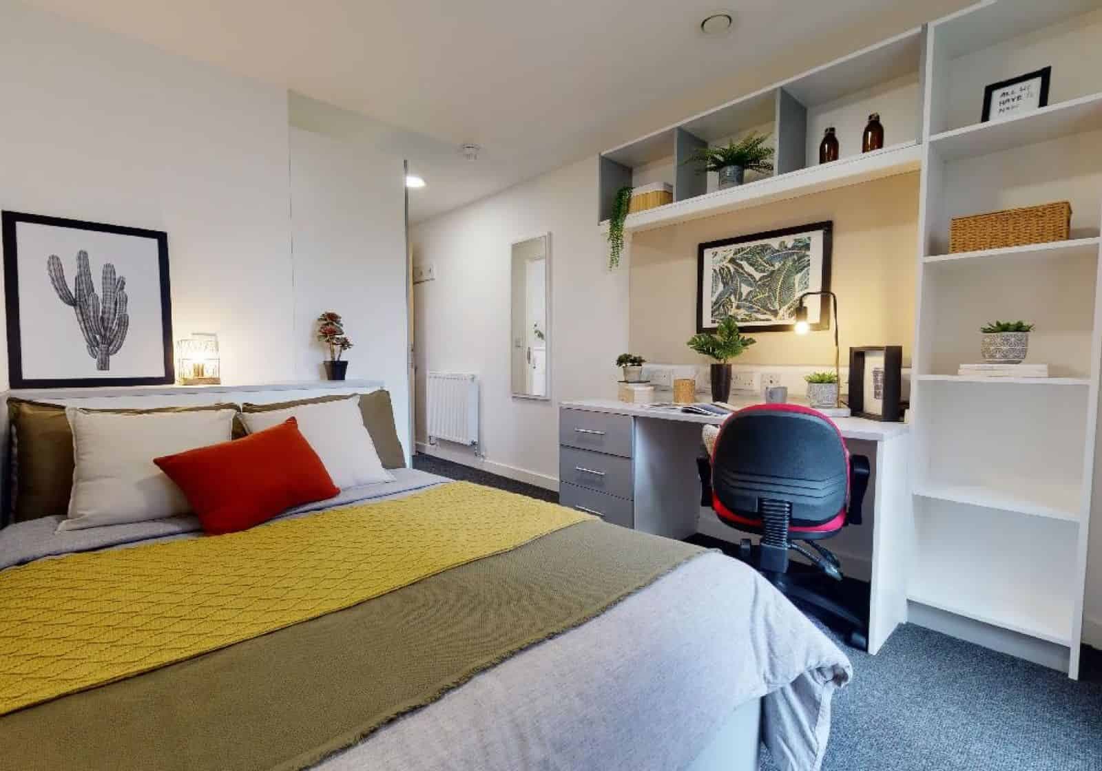 Bronze En Suite