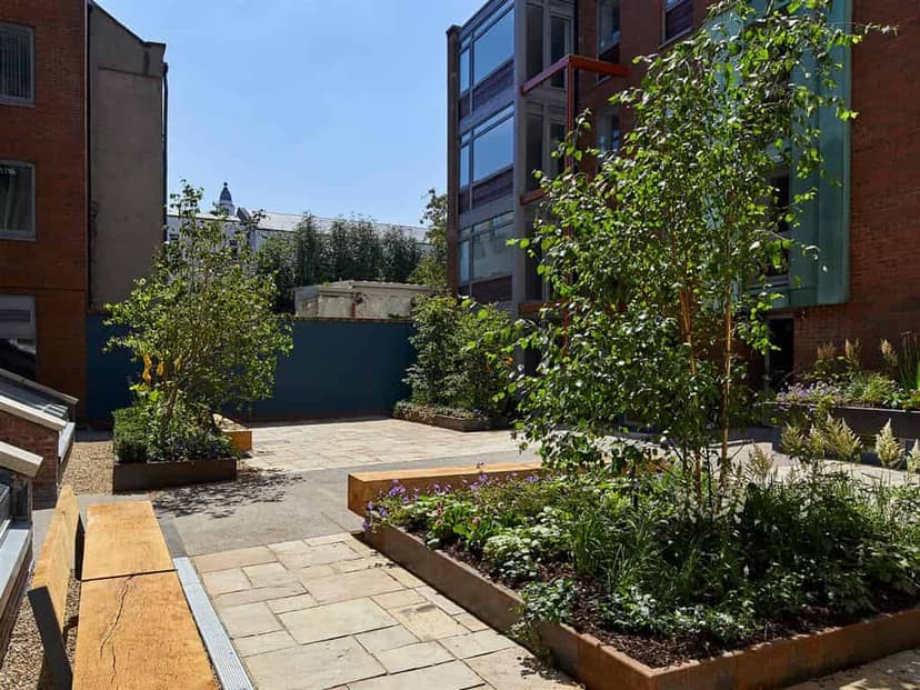 Árasáin P&V, Dublin image 15