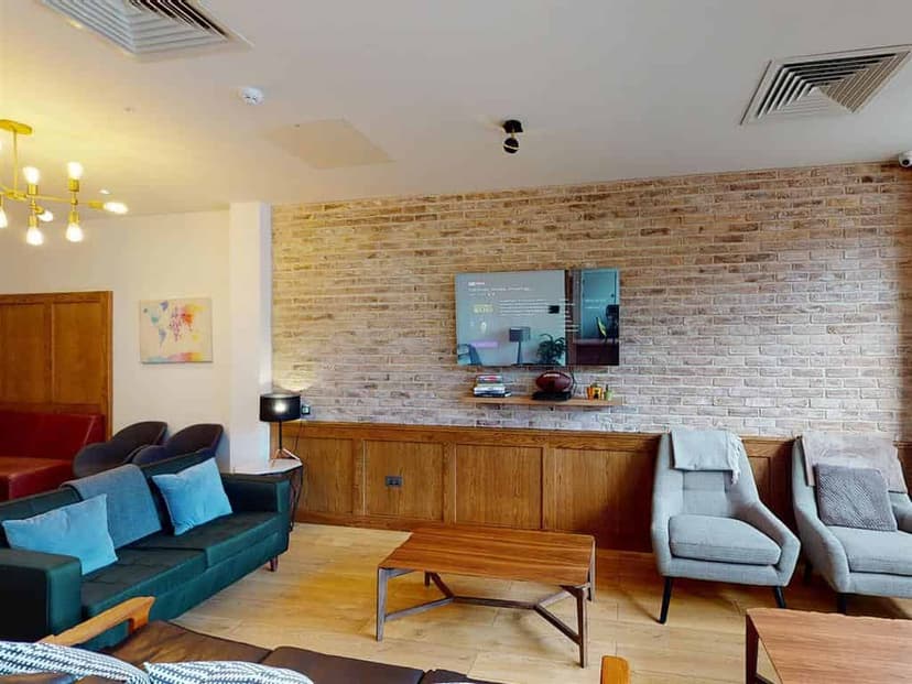 Árasáin P&V, Dublin view 5