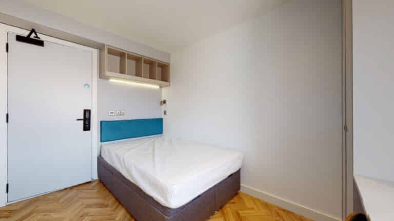 Single Non Ensuite Plus