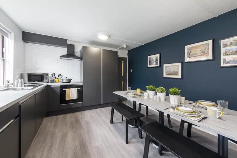 Regents Court, Leicester view 6