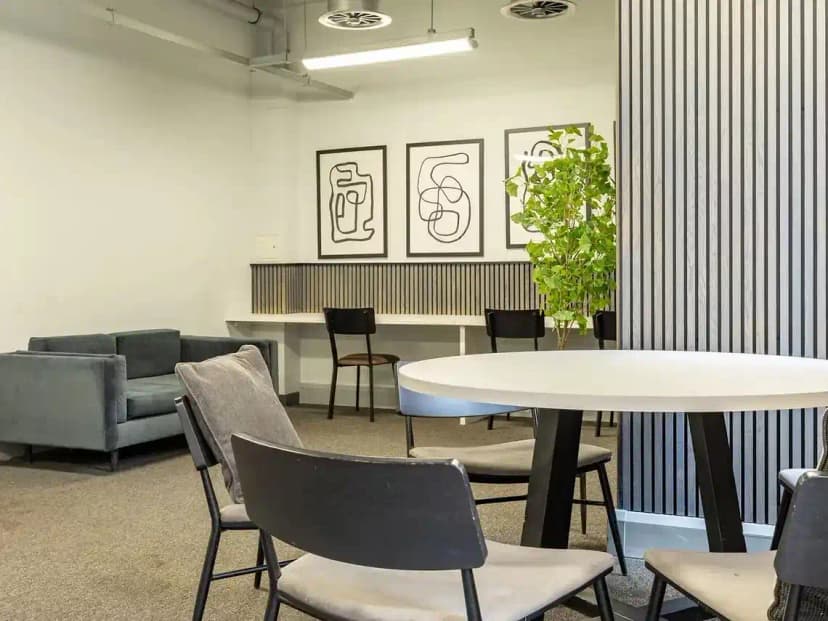 Globe Works, Birmingham image 15