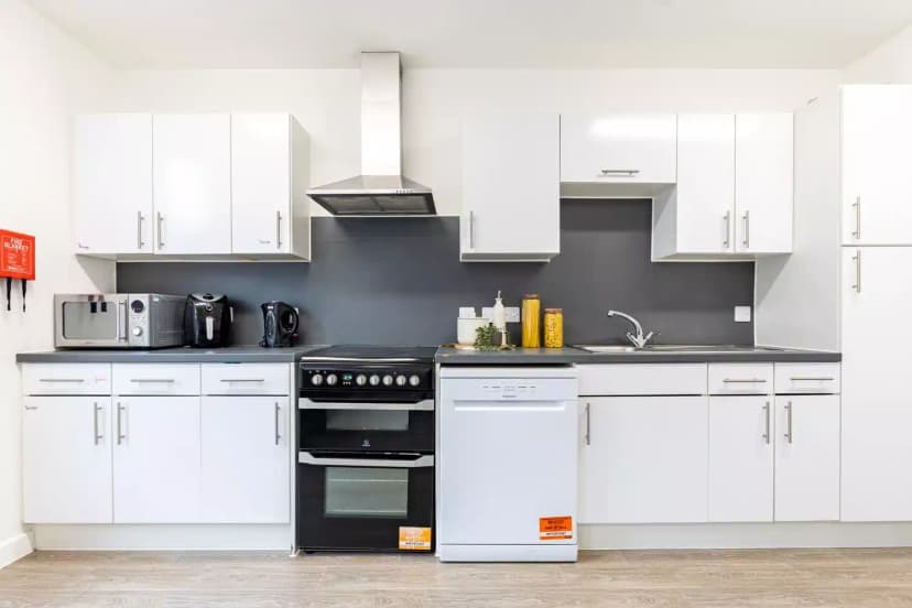 Yugo Globe Works, Birmingham image 82