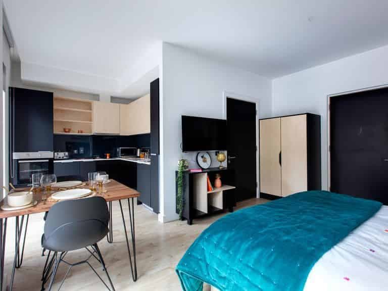 Penthouse Studio