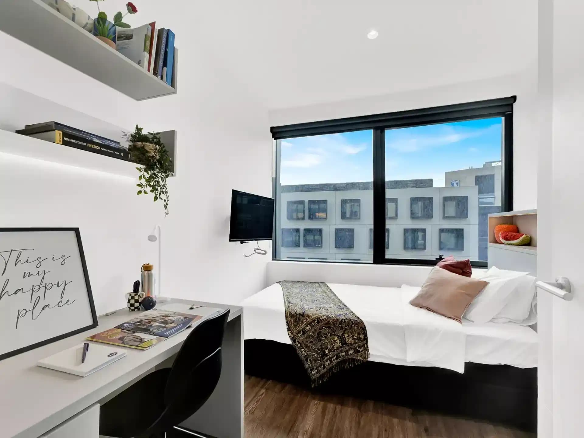 6 Bed Townhouse City View