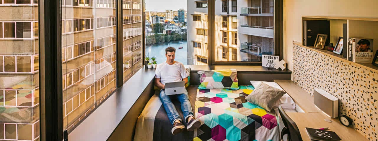 5 Bedroom Apartment Corner View