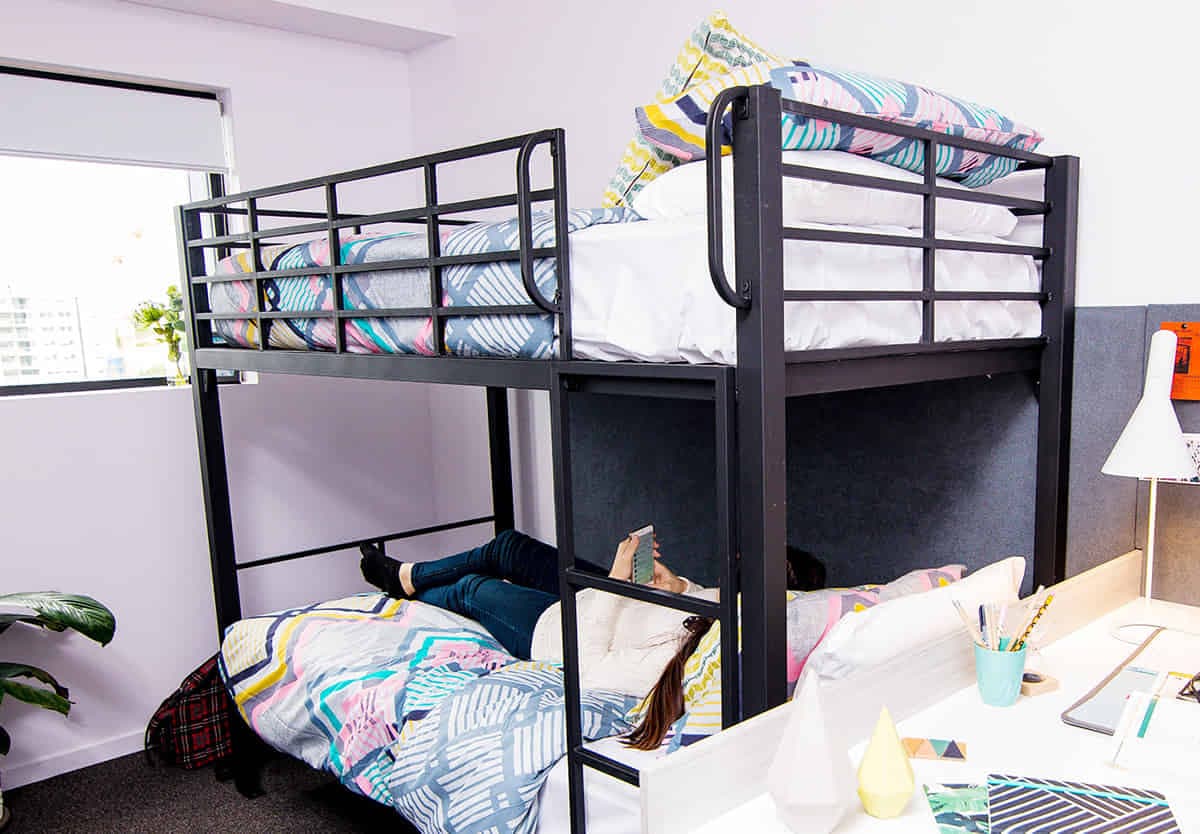 Twin Bunk, Single Bed