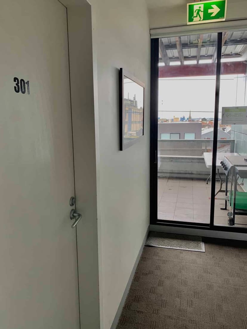 Carric House, Melbourne image 10