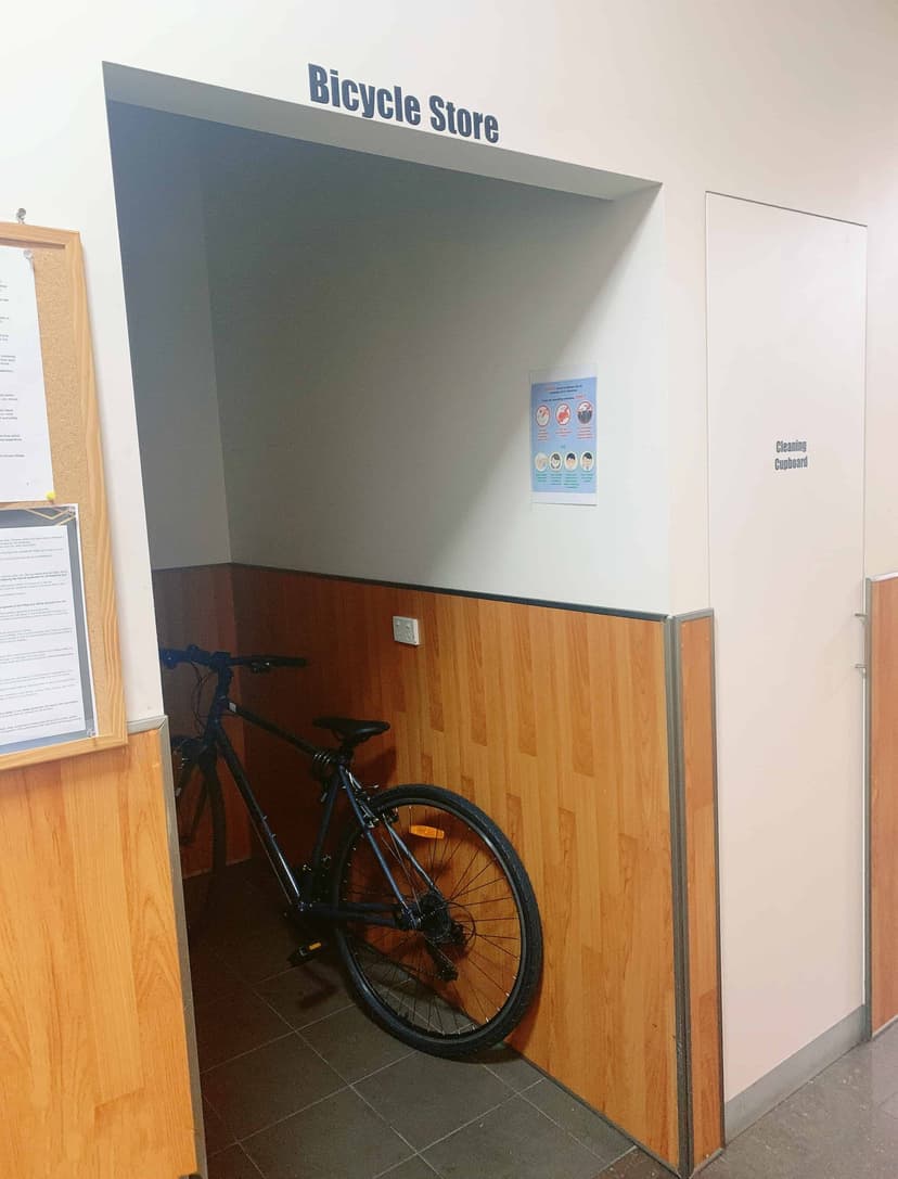 Carric House, Melbourne image 14