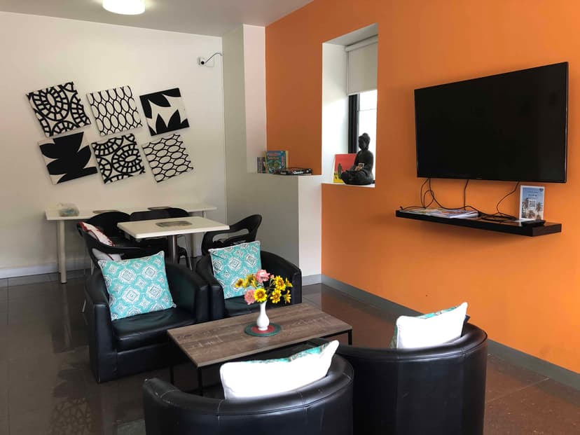 Carric House, Melbourne view 3