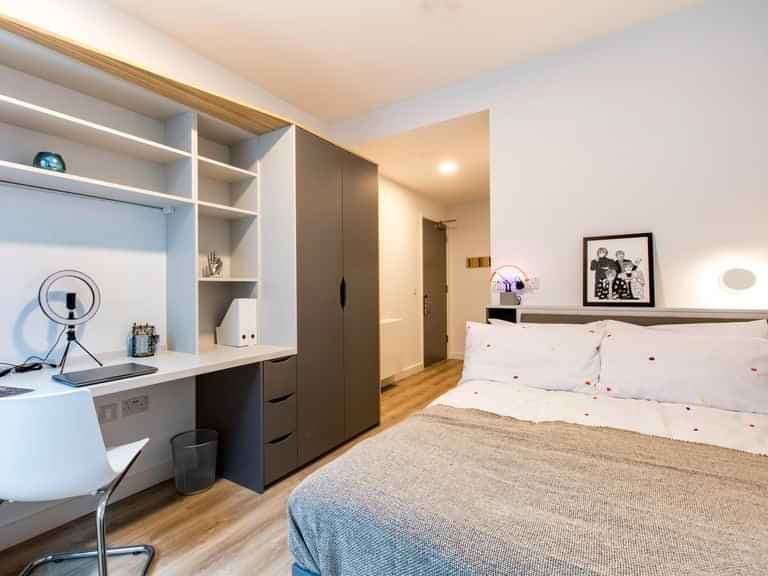 Classic Plus Ensuite