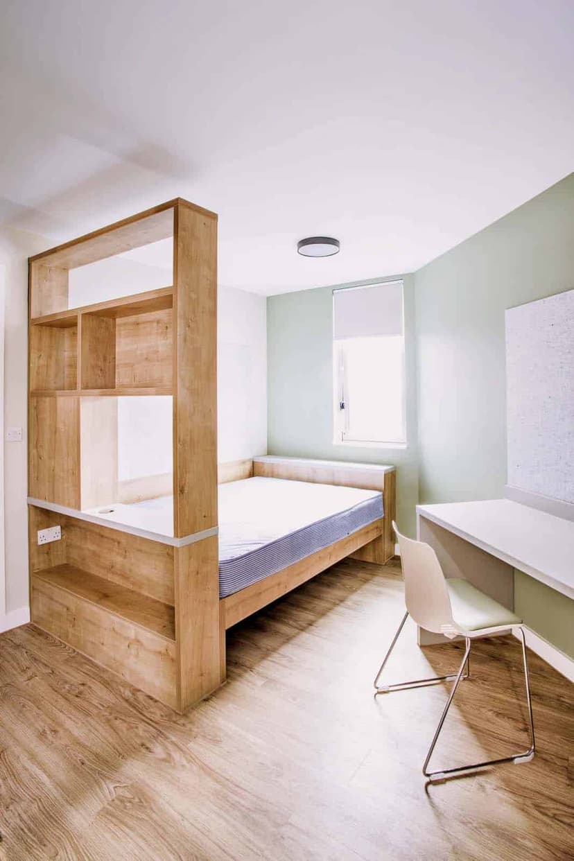 Yugo The Curve, London image 42