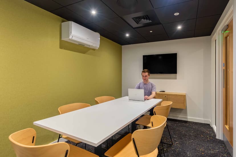 Yugo The Curve, London image 20