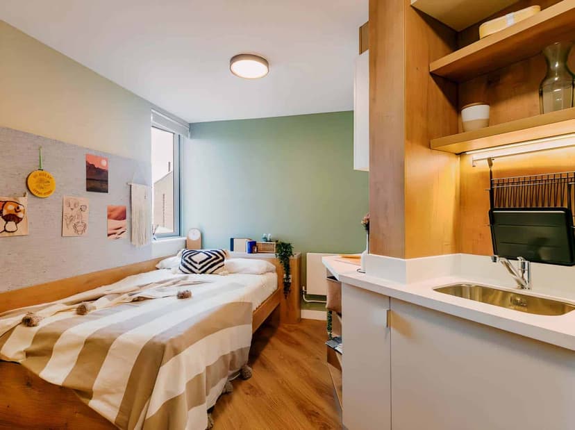 Yugo The Curve, London image 47