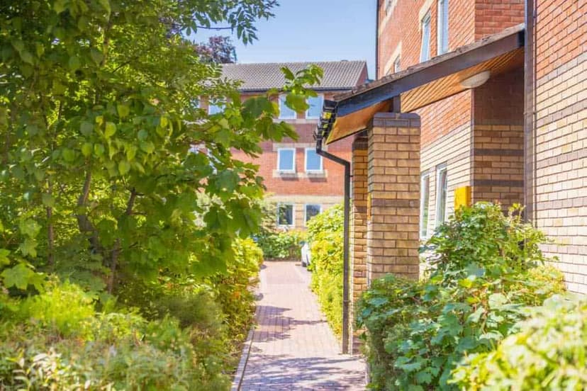 Beech Gardens, Birmingham image 23