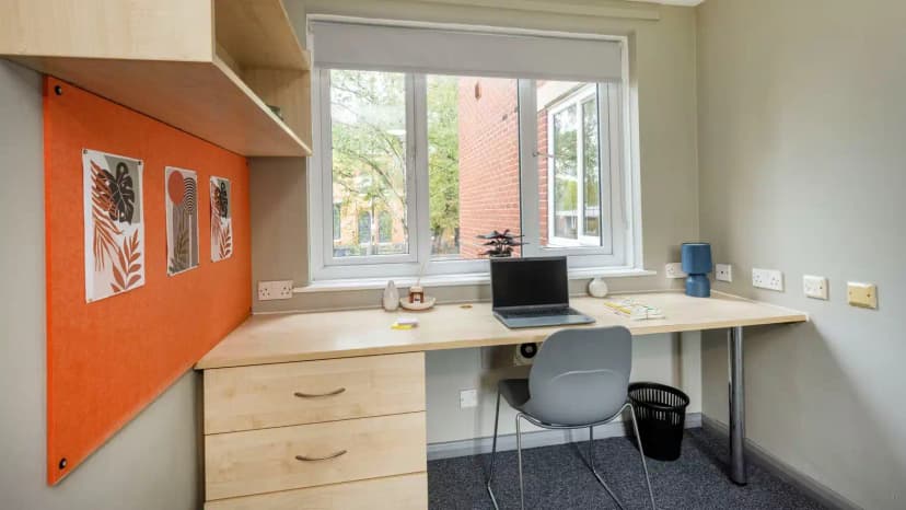 Calthorpe Court, Birmingham image 16