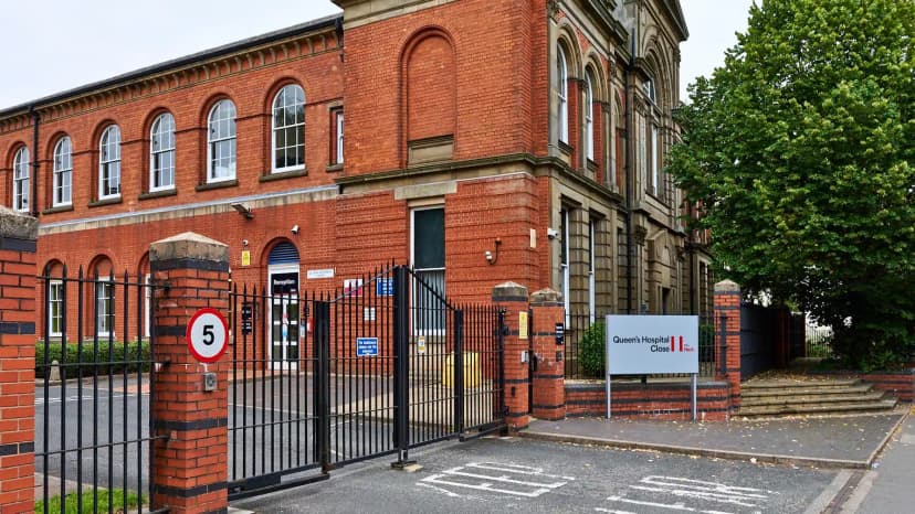 Queen's Hospital Close, Birmingham view 4