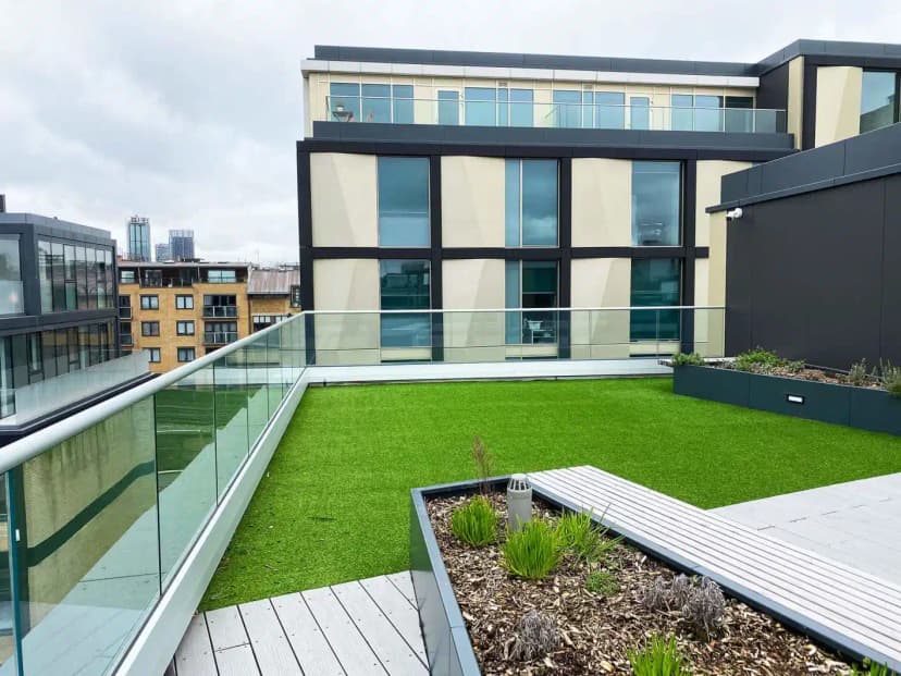 Flora Building, London view 6