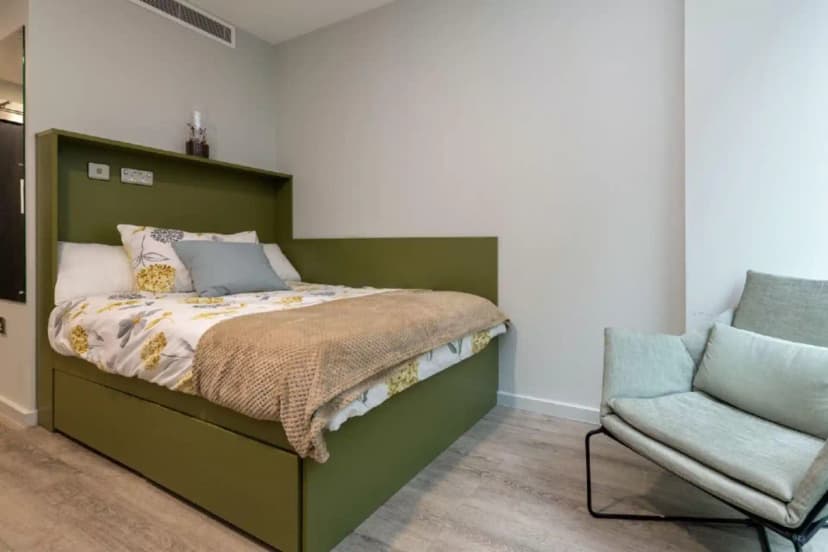 Flora Building, London view 7